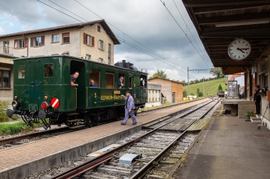 Der Dampftriebwagen CZm 1/2 31 der Dampfgruppe Zürich im Bahnhof Dürrenroth auf seiner Fahrt von Affoltern-Weier nach Huttwil. Foto: Julian Brückel