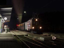 26434694009_35b47a1d6f_k